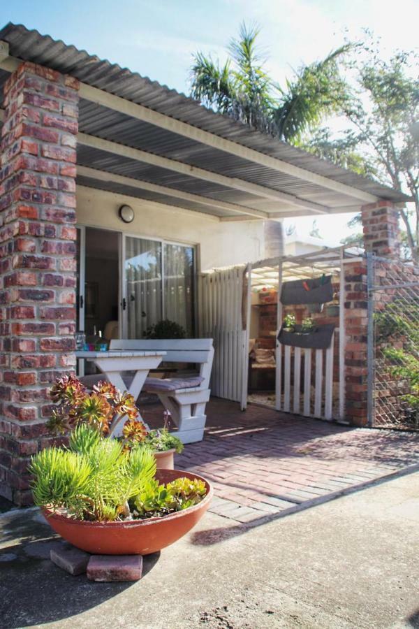 The Garden Cottage On 140 Fordyce Port Elizabeth Exterior photo